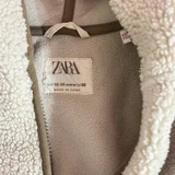 Теплые кофты Zara — bib, running shoe (photo 4)