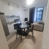 Квартира с 2 спальнями на Новом бульваре — desk, dining table (photo 2)