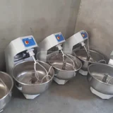 Промышленный миксер — Dutch oven, mixing bowl, strainer (photo 4)