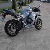 Honda CBR600RR 2026 — moped, disk brake, crash helmet (photo 2)