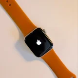 Apple Watch SE (2nd gen) — hammer, digital watch, whistle (photo 2)