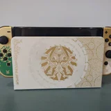 Nintendo Switch OLED The Legend of Zelda Edition 128GB — buckle, chest (photo 1)
