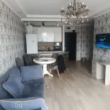 Квартира 3+1 — barber chair, dining table, desk (photo 1)