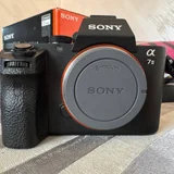 Фотоаппарат Sony A7 II — lens cap, reflex camera (photo 3)