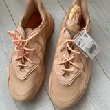 Кроссовки Adidas Ozweego Glow Orange — running shoe, sandal (photo 1)