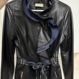 Кожаная женская куртка Vicentini размер S — abaya, trench coat, academic gown (photo 1)