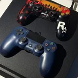PlayStation 4 500GB с 2 джойстиками (photo 2)