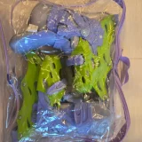 Роликовые коньки — plastic bag, vase, oxygen mask (photo 1)