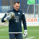 Футбольные перчатки AlphaKeepers Pro Roll Extreme 9 — rugby ball, ballplayer (photo 5)