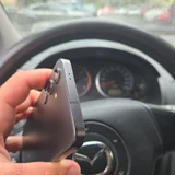 Samsung Galaxy S24 (американская версия) — car mirror (photo 4)