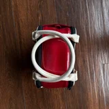 Сумка для фотоаппарата красная лакированная — neck brace (photo 3)