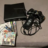 Xbox 360 Slim с комплектом игр и аксессуаров — joystick, modem, hard disc (photo 1)