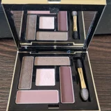 Набор косметики Avon — face powder, lipstick, carpenter's kit (photo 1)