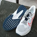 Беговые кроссовки Nike FD6033-107 (photo 9)
