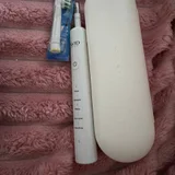 Электрическая зубная щетка Philips SonicCare ProtectiveClean 4300 с насадками и чехлом + подарок (photo 2)