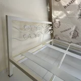 Кровать с матрасом 150х200 с кованым изголовьем — refrigerator, sliding door, shoji (photo 3)