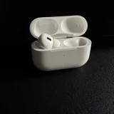 AirPods Pro 2 комплект (левый наушник и кейс) — washbasin, pill bottle, mortar (photo 1)