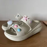 Женские шлепки Crocs — running shoe, sandal (photo 3)