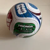 Футбольный мяч — crash helmet, soccer ball (photo 1)