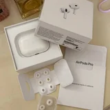 Airpods pro 2nd gen — switch, joystick (photo 1)