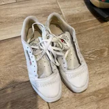 Женские босоножки и мужские кроссовки — running shoe, sandal (photo 2)