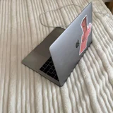 MacBook Pro 2017 250GB — switch (photo 3)