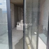 Студия в новом доме — bannister, guillotine, sliding door (photo 3)