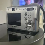 Цифровая камера Sony Cyber-shot DSC-S80 — radio, CD player, oscilloscope (photo 1)