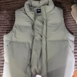 Мужская жилетка Zara L — trench coat, bulletproof vest (photo 2)