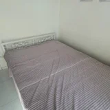 Кровать с матрасом 150х200 с кованым изголовьем — mosquito net, studio couch (photo 1)