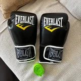 Боксерские перчатки и бинты — knee pad (photo 1)