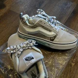 Кроссовки новые — running shoe (photo 2)