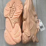 Кроссовки Adidas Ozweego Glow Orange — wooden spoon, cowboy boot, kimono (photo 5)
