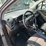 Chevrolet Trax — convertible, seat belt (photo 3)