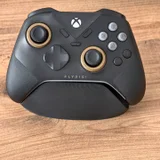 Xbox Series X — joystick (photo 4)
