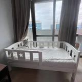 Кровать 90х190 с матрасом и комплектом постельного белья — four-poster, studio couch (photo 1)