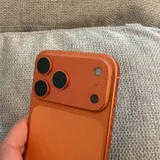 Apple iPhone 17 Pro Max — wallet (photo 3)