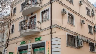 Отель Сдаётся. Чугурети