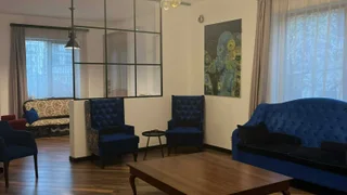 6 room Private House For Sale. Vake