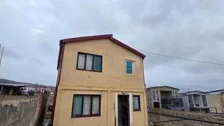 5-комнатный Частный дом Продаётся. Надзаладеви