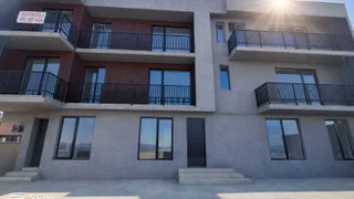 Паркинг на Tsakhvebi st. 10 Lisi lake