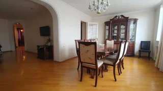 4-комнатная квартира в Тбилиси