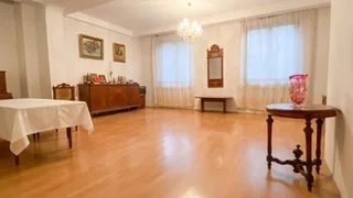 4-комнатная квартира в Тбилиси