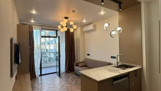 2-комнатная квартира с 1 спальней в Махинджаури, $700