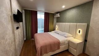 1+1 на Rainbow Airport road ELT Airport District