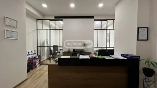 Офисное коммерческое помещение в Ваке