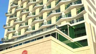 Квартира на 28 этаже, вид на Танцующие фонтаны и море
