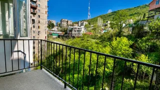 5 room Flat For Sale. Vake
