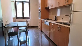 Паркинг на l. asatiani st. Sololaki