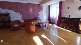 4 комнатная квартира Продаётся. Вера